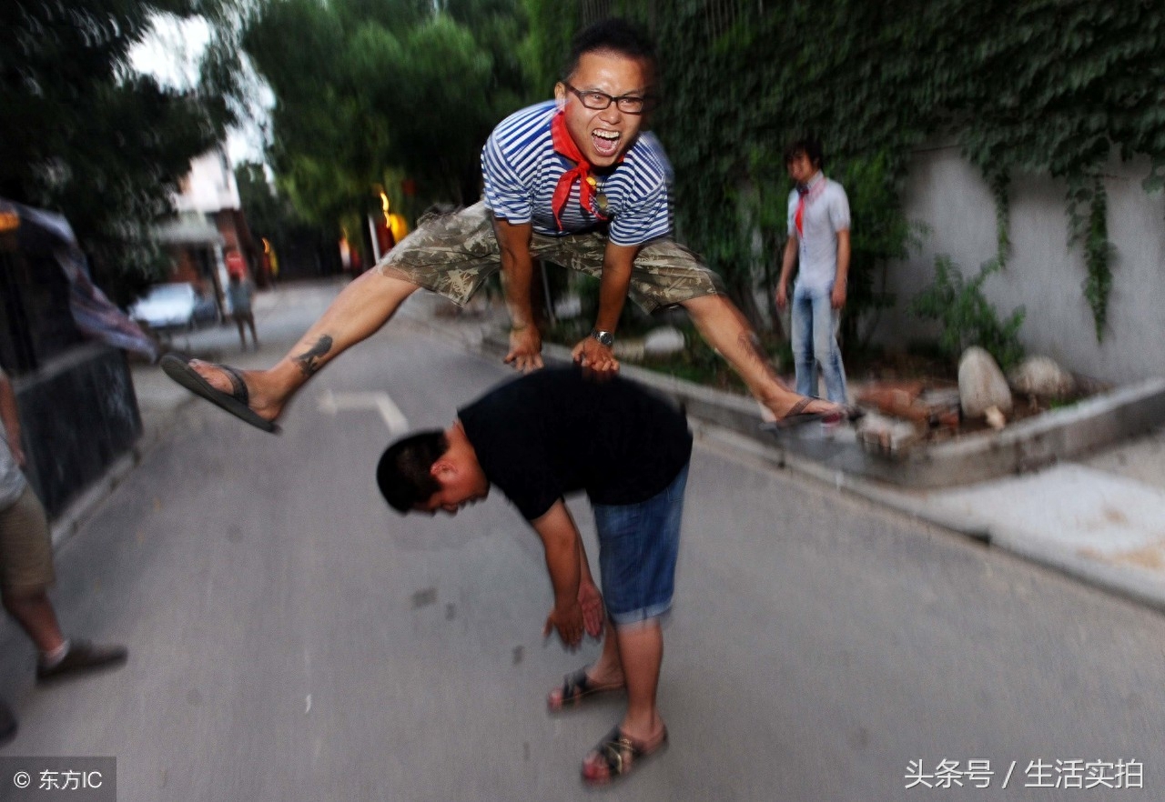 小學(xué)生玩什么游戲_小學(xué)生游戲玩法_小學(xué)生游戲100例